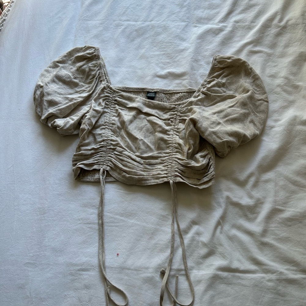Wild fable top